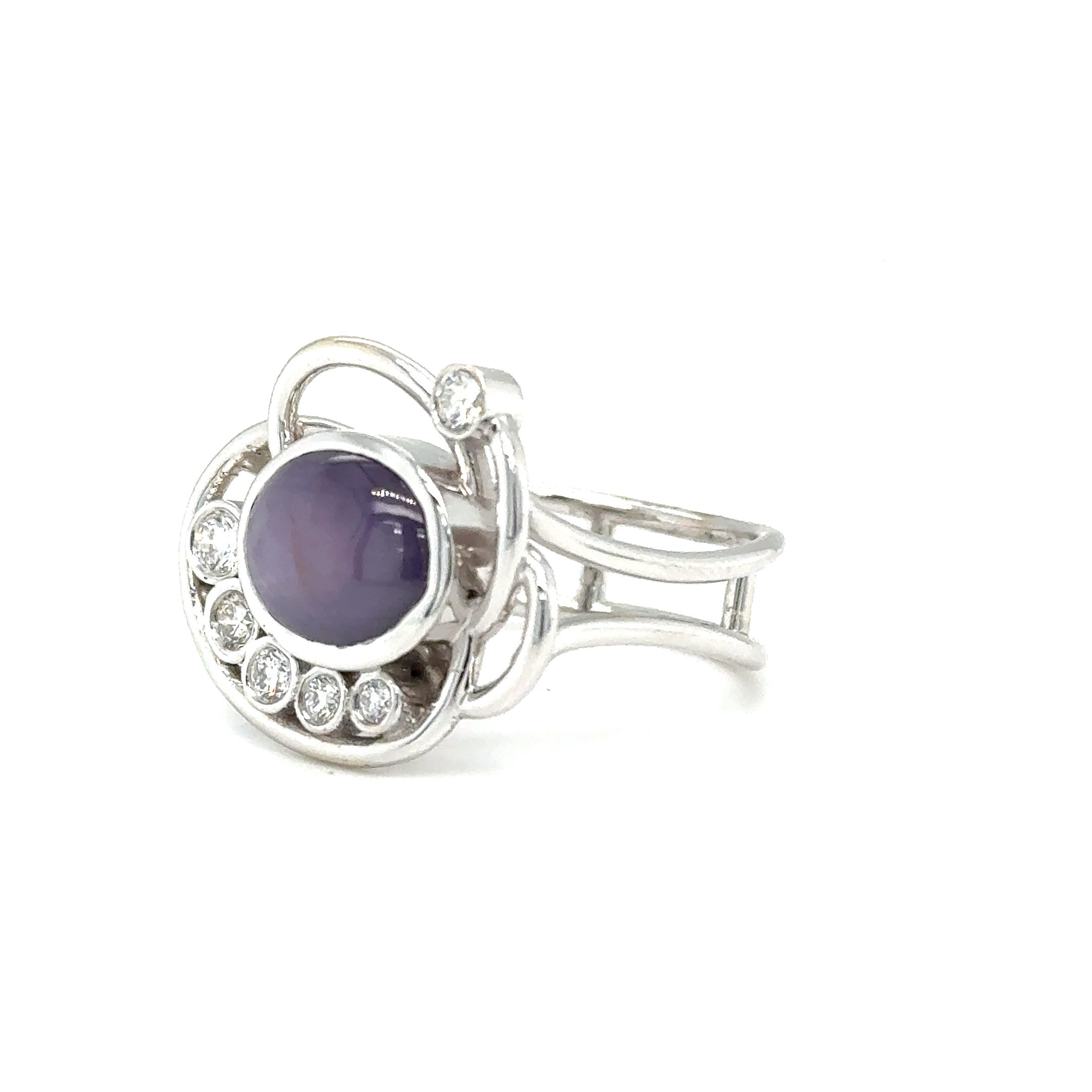 14KWG Star Sapphire & D=.30ctw ring
