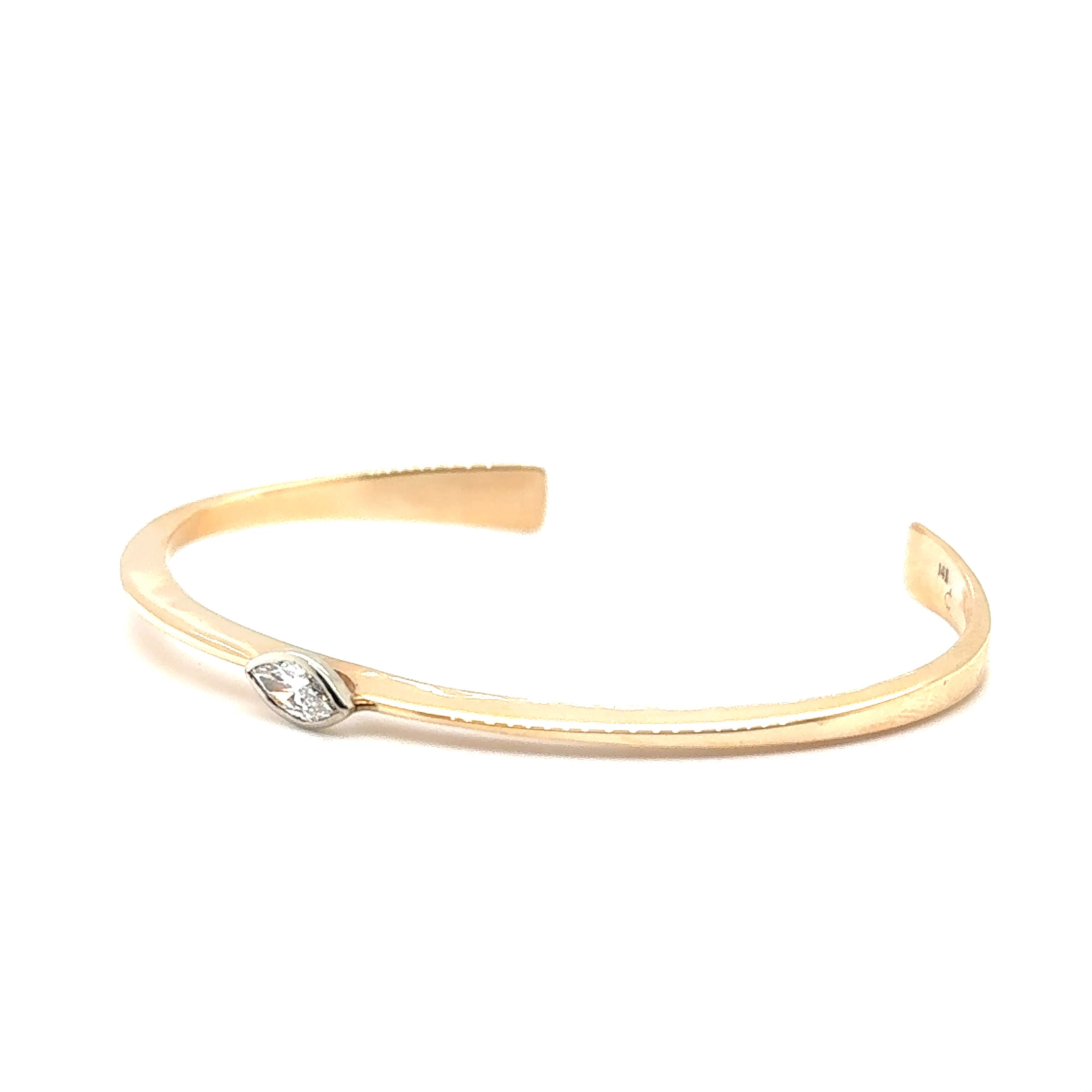 14KYG .40ct MQ K-L VS2 Dia cuff